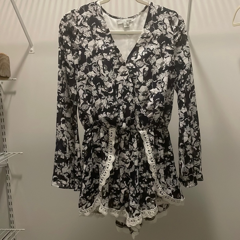 Cute romper, worn 1x